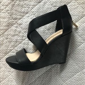 Never worn Jessica Simpson wedges
